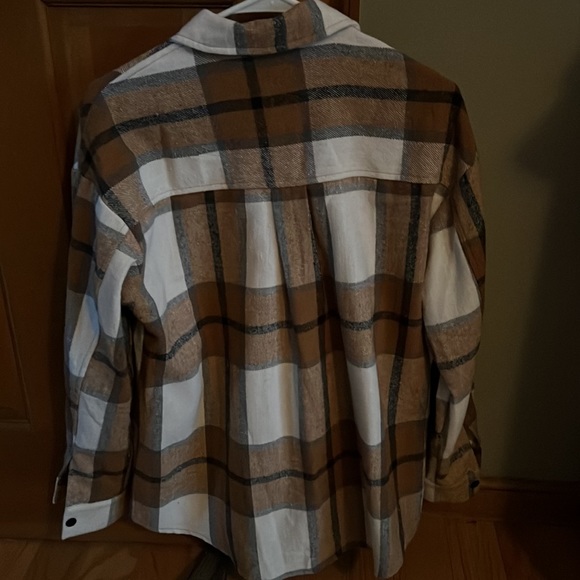 Shirt/Jacket - Picture 3 of 3